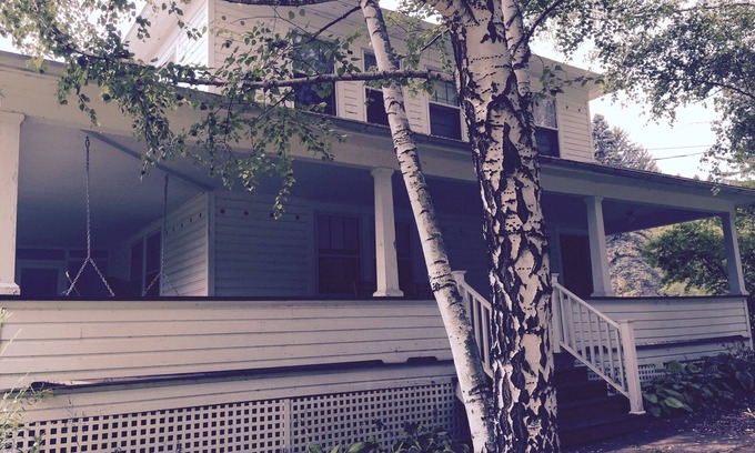 Honesdale House | Cozy country house 30 minutes from Marywood University