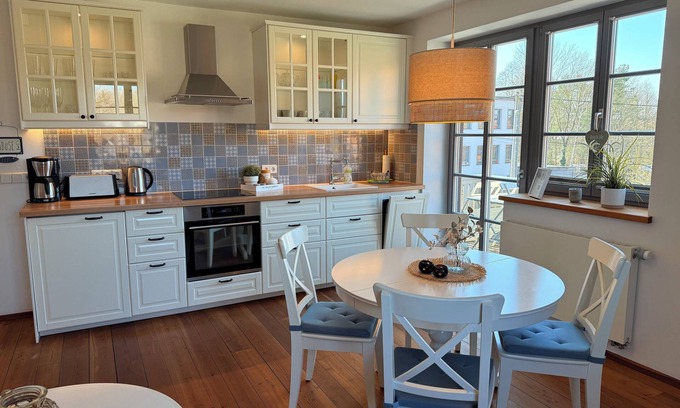 Radeburg Apartment | Cozy country-style vacation apartment with balcony