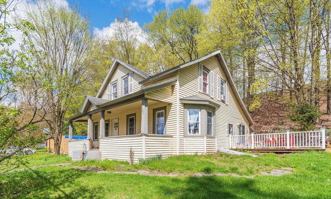 North Branch Bed & Breakfast | Cozy Creek Inn where the sound of rushing water will calm your spirit
