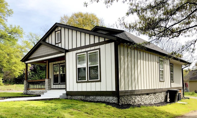 Spartanburg House | Cozy custom 3br home in downtown Spartanburg