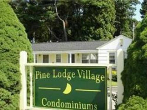 Westerly Apartment | Cozy, cute beach condo in Westerly RI . Best value in Westerly!