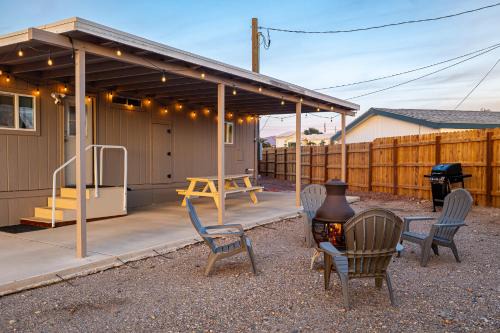 Sunridge Estates House | Cozy Desert home, Stunning Views, Peaceful Vibes Near Laughlin