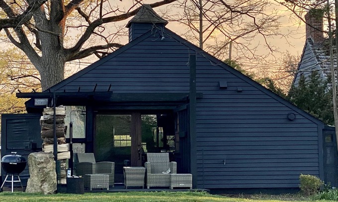 West Caldwell Cottage | Cozy designer Cottage outside NYC on private historic estate-oasis