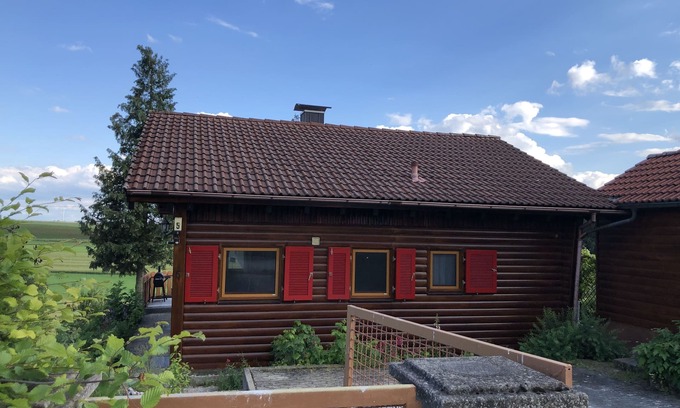 Stubersheim House | Cozy detached log house with 2 terraces and large garden