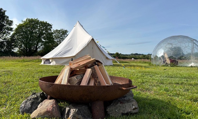 Dwyran Cabin | Cozy Dog Friendly Hot Tent With Log Burner & Logs