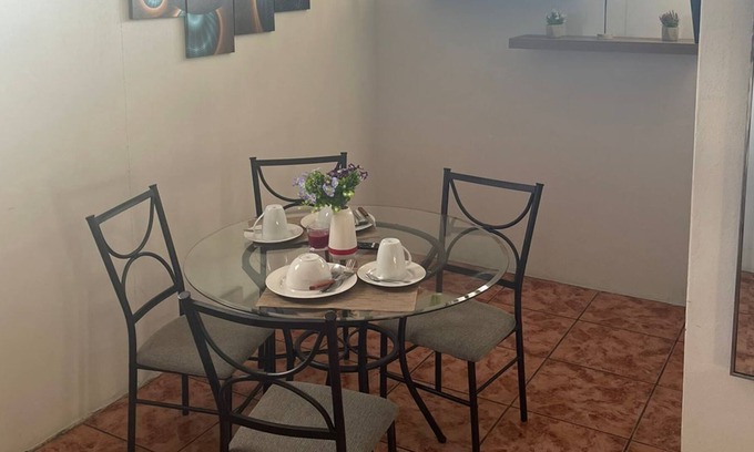 Carmen Apartment | Cozy Downtown Alajuela | 5 min From Airport!