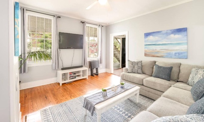 Downtown Charleston Apartment | Cozy Downtown Charleston Apt