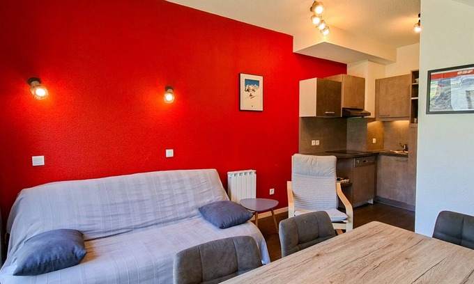 Flaine Apartment | Cozy Duplex - Ski-In/Ski-Out - Pool, Spa, Parking - Sleeps 6