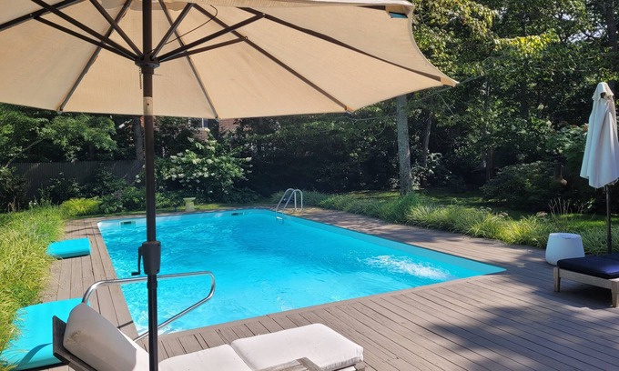 Springs House | Cozy East Hampton/Springs Home with Pool