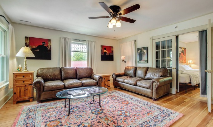 Elkhart Lake Apartment | Cozy Elkhart Lake Apartment: Walk to Town & Dining