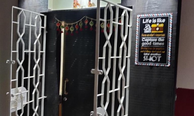 Park Street Apartment | Cozy entire flat in park street kolkata