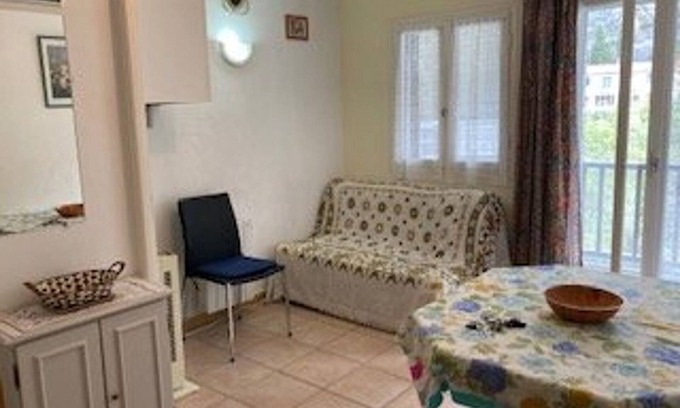 Saint-Marsal Apartment | Cozy F2 Apartment with Loggia & Private Parking - 2 Guests - Pet Friendly - Near Thermes