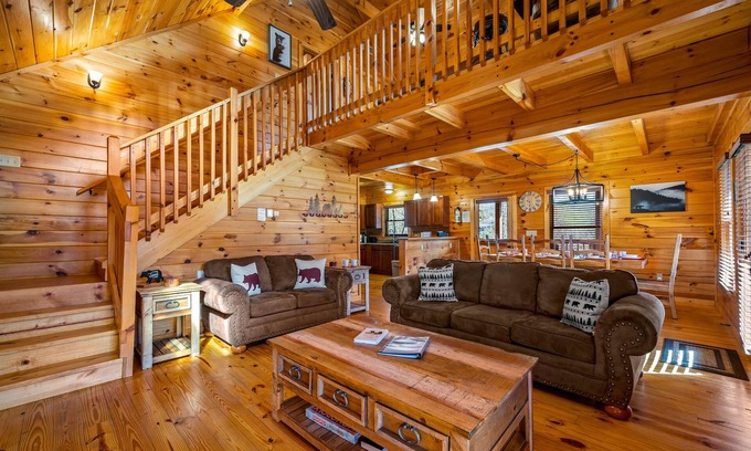 Sevierville Cabin | Cozy Fall Getaway Hot Tub Arcade Games Quiet Stay Guest Favorite