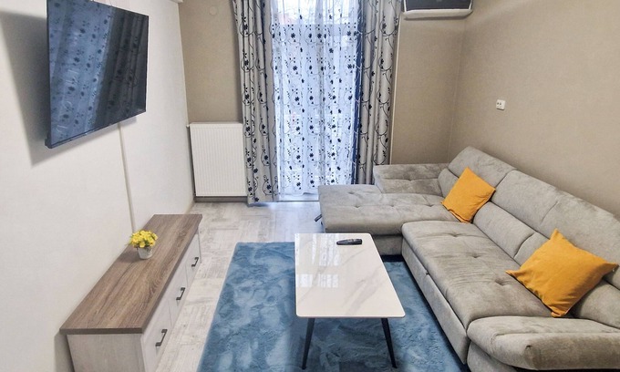 Buzias Apartment | Cozy familily apartment in phenomenal Buziaș with AC, WiFi
