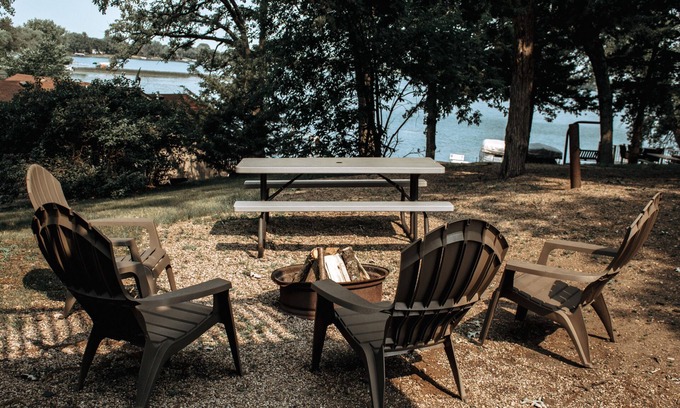 Spicer Cabin | Cozy Family Cabin with beautiful beach and plenty of areas to relax