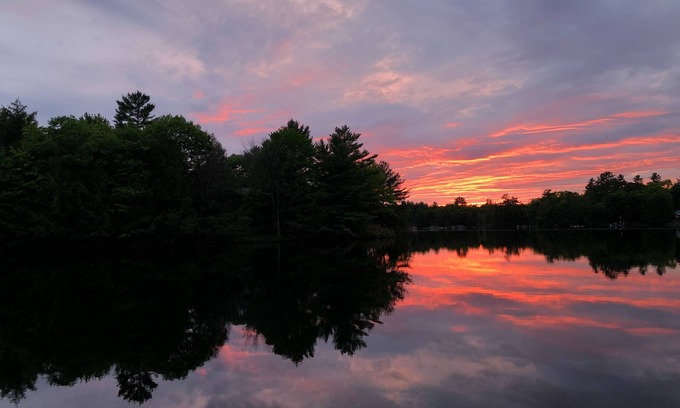 Severn House | Cozy Family Cottage - Perfect for playing on the water and evenings on the deck.