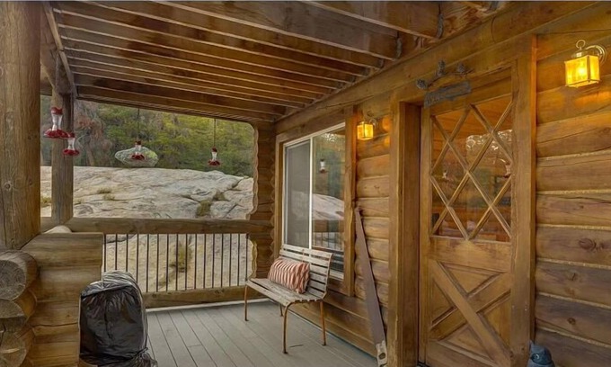 Bear Valley House | Cozy, Family-Friendly Log Cabin - Home #152 by RedAwning