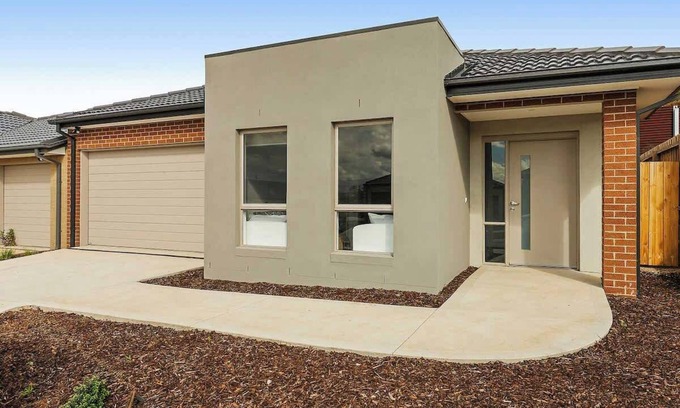 Darley House | Cozy Family Home in Darley w Everything You Need!