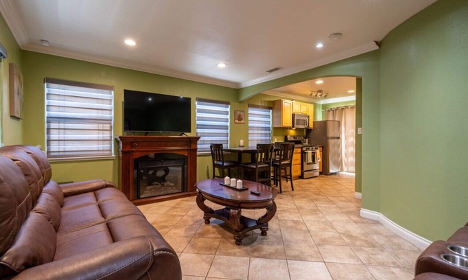 Azusa House | Cozy Family Home. Near Everything!