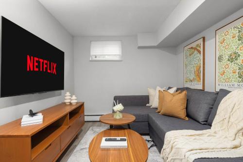 The Heights Apartment | Cozy Family Retreat 1BR Close to NYC