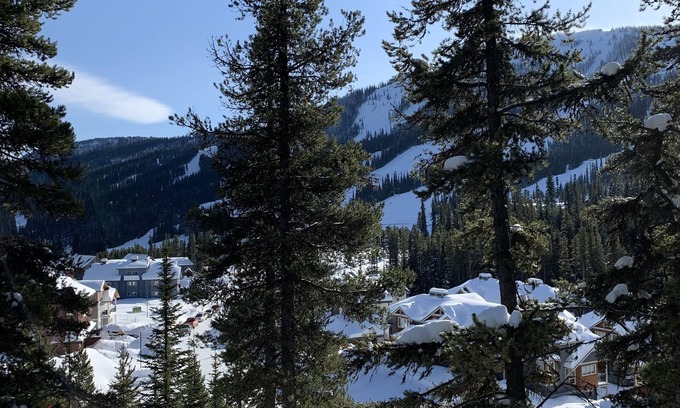 Okanagan-Similkameen Condo | Cozy Family Sized ski retreat at Apex Mountain.