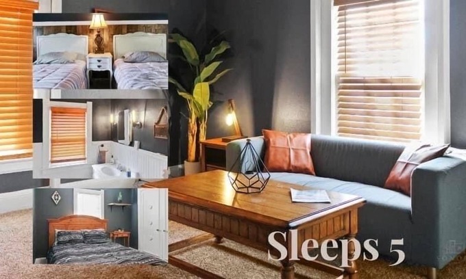 Toledo House | Cozy Farmhouse Perfect For Traveling Medical Employees/Students