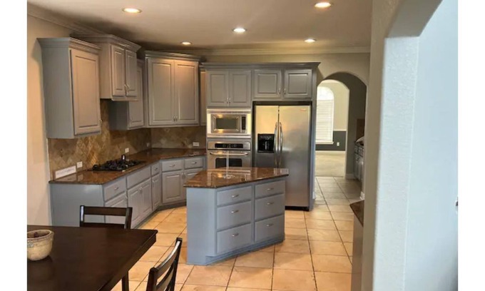 Sienna Plantation House | Cozy five bedroom home game room theater Room