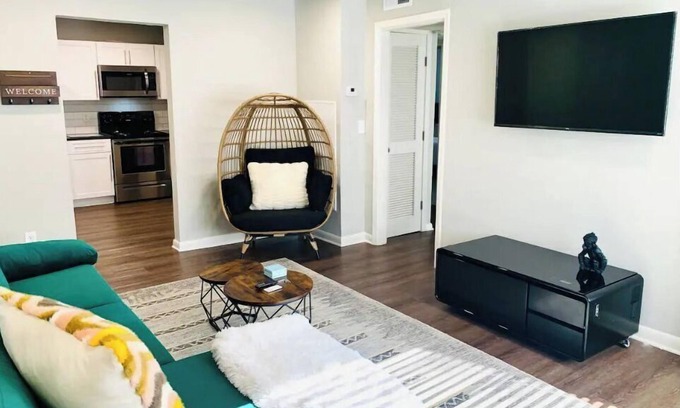 Buckhead Apartment | Cozy Flat with a Taste of Luxury in the ❤️ of ATL