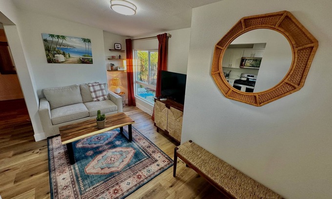Carlton Hills Apartment | Cozy flat with dedicated office and gorgeous mountain views.