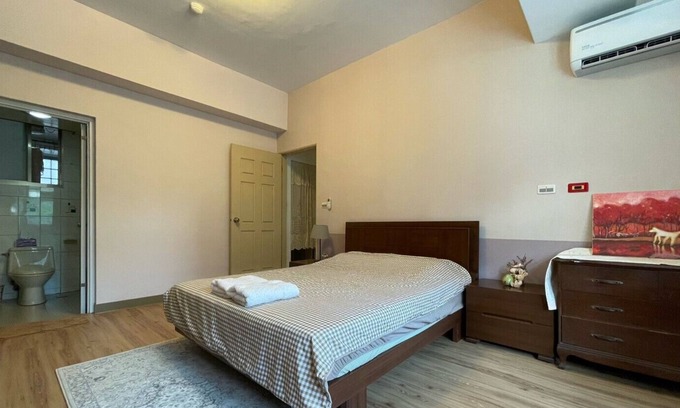 Songshan Apartment | Cozy for Family/Taipei center/Large Living/4-7PPL/Night Market/Pet-friendly