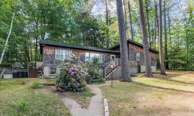 Franklin House | Cozy Franklin Home! Perfect for a family getaway!