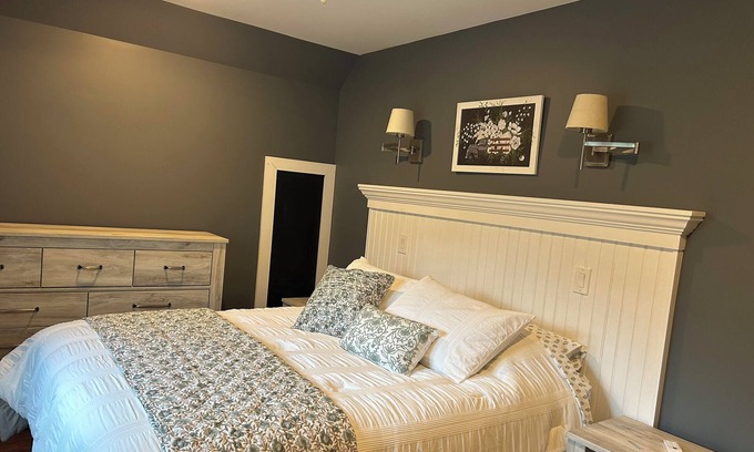 Broadalbin Apartment | Cozy furnished 1-bdrm apartment with WiFi, AC in Broadalbin near Sacandaga Lake
