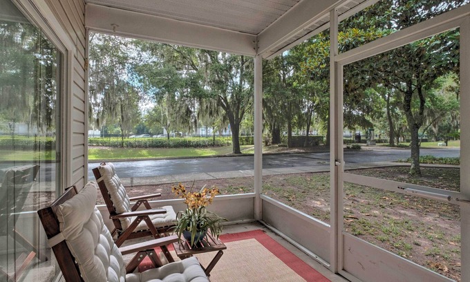 Gainesville Condo | Cozy Gainesville Condo Near Shopping & Dining