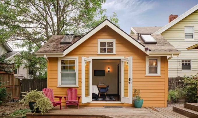 Richmond House | Cozy Garden Cottage in Popular Richmond Neighborhood