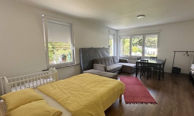 Oosterveld Apartment | Cozy Garden Retreat - Family Friendly Studio with city access
