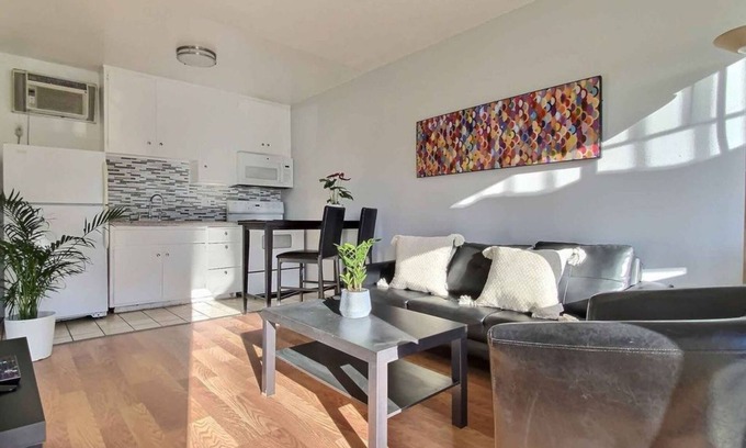 Leimert Park Apartment | Cozy Gated Community Leimert Park Apt. Travel Nurse Housing/Corporate Rental