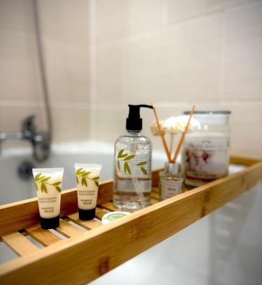 Warwick Apartment | Cozy getaway in heart of warwick