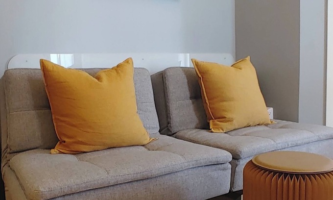 Amherst Apartment | Cozy getaway: Relaxing bijou retreat Under the Hemlocks