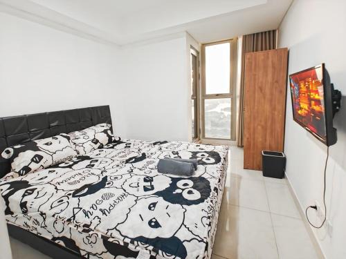 Pantai Indah Kapuk Apartment | Cozy Gold Coast 1BR PIK Apt with Pool & Gym by 2ndHome