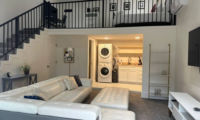 Southeast Houston House | Cozy gorgeous 1 Bd Loft. Close to Nature!