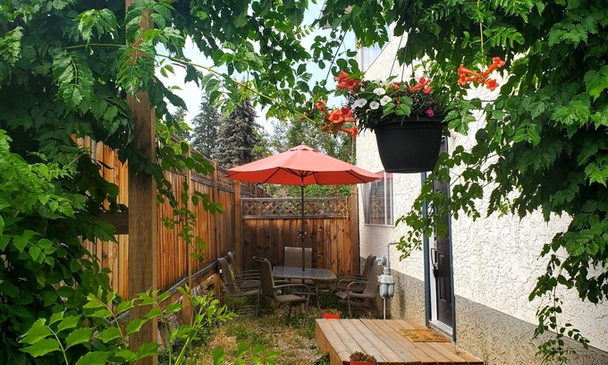 Southwest Mission House | Cozy Guest Suite Kelowna