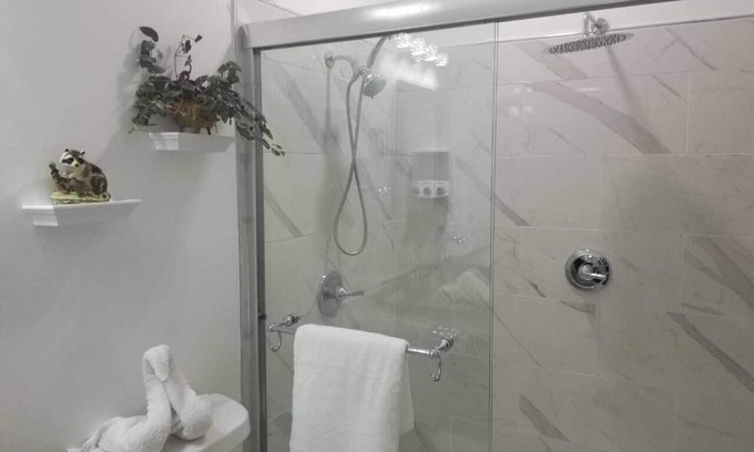 Marietta House | Cozy guest suite. Private bath and entrance