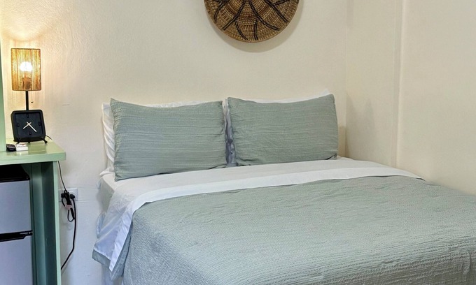Bodden Town Apartment | Cozy Guesthouse in Middle of Grand Cayman