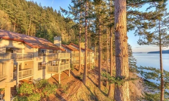 Rosario Hotel | Cozy Harborside Stay | Secluded Orcas Island Getaway- Harborside 2442