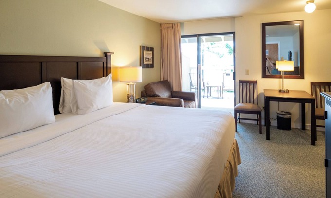 Rosario Hotel | Cozy Harborside Stay | Secluded Orcas Island Getaway- Harborside 2460