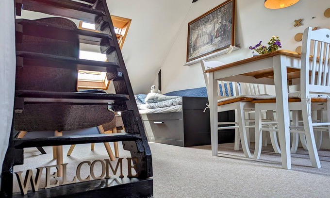 Kastrup House | Cozy Haven - bright small rooms, near the airport, easy Public Tr@nsport