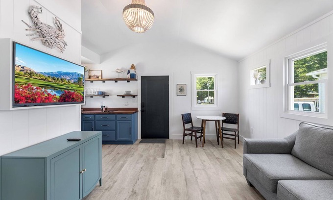 West Ocean City House | Cozy Heaven 17 2bd sleeps 4 West OC