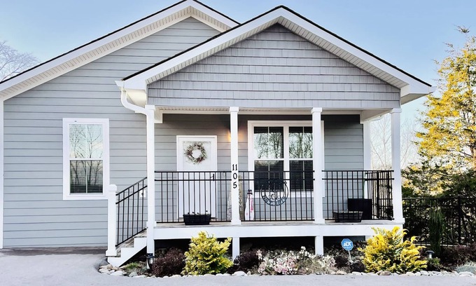 Sevierville House | Cozy Hideaway Available Jan-March. Whole House Available Year Round.