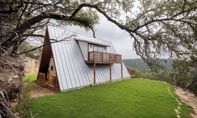 Canyon Lake House | Cozy Hillside A-Frame/Hill Country Views/Close to Lake & River