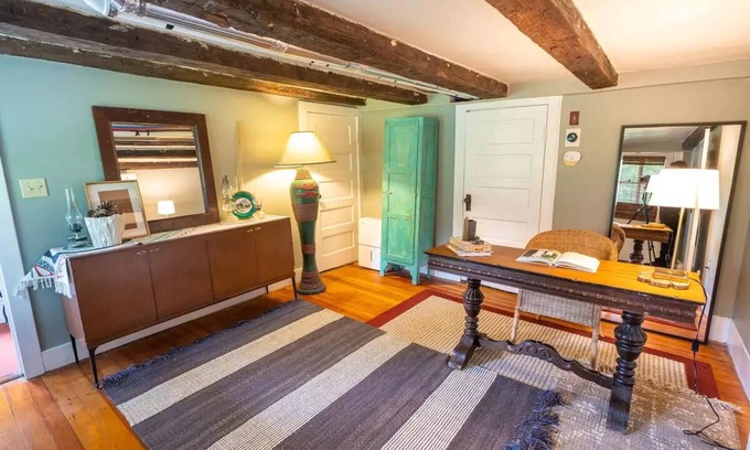 Town of East Fishkill House | Cozy, Historical Cottage on The Appalachian Trail